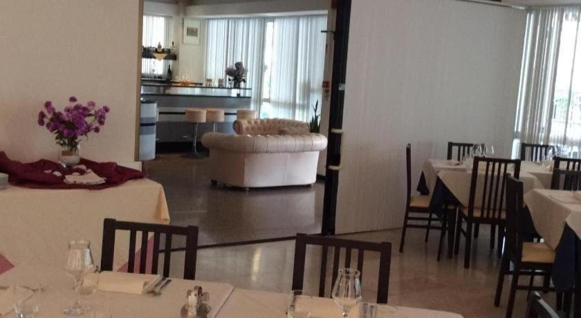 Hotel Riviera Nuova Gestione Cattolica Ngoại thất bức ảnh