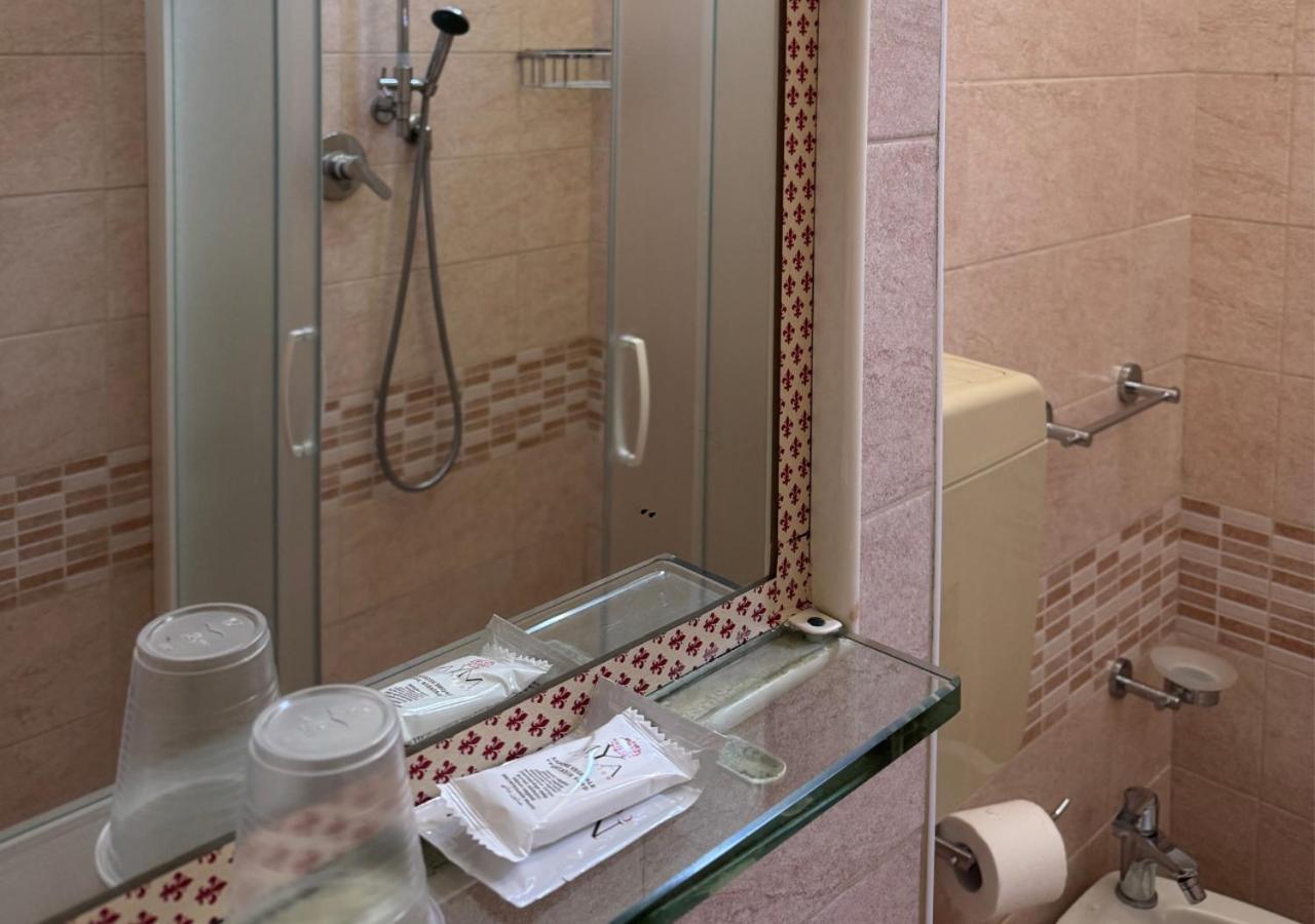 Hotel Riviera Nuova Gestione Cattolica Ngoại thất bức ảnh